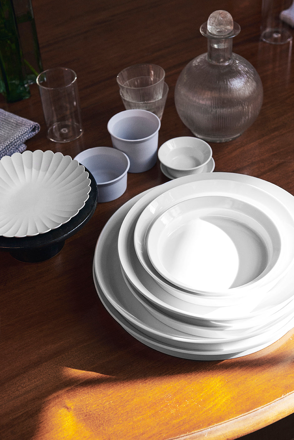 1616 / arita japan Ichiroku Ichiroku Arita TY Round Plate Round Plate White Tableware Designed by Teruhiro Yanagihara Momota Touen Porcelain Stylish Plate