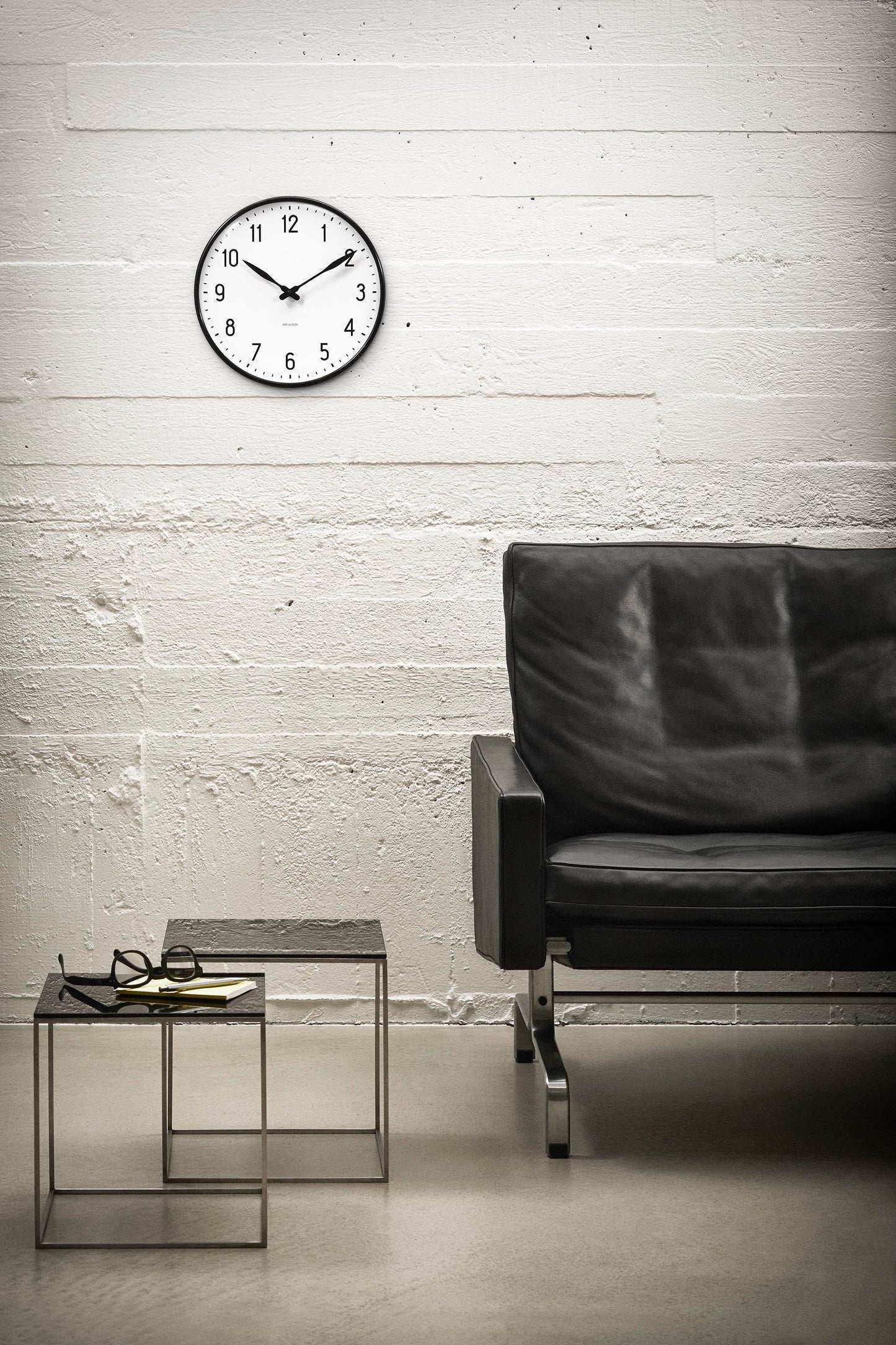 ARNE JACOBSEN Wall Clock Station Wall Clock Wall Clock Clock Stylish Cute Scandinavian Black