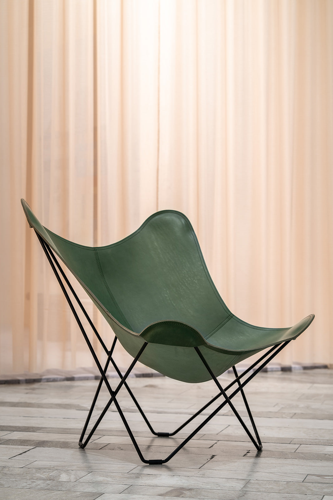 CUERO BUTTERFLY CHAIR PAMPA MARIPOSA GREEN BKF Butterfly Chair Pampa Mariposa Green Scandinavian Leather Personal Chair