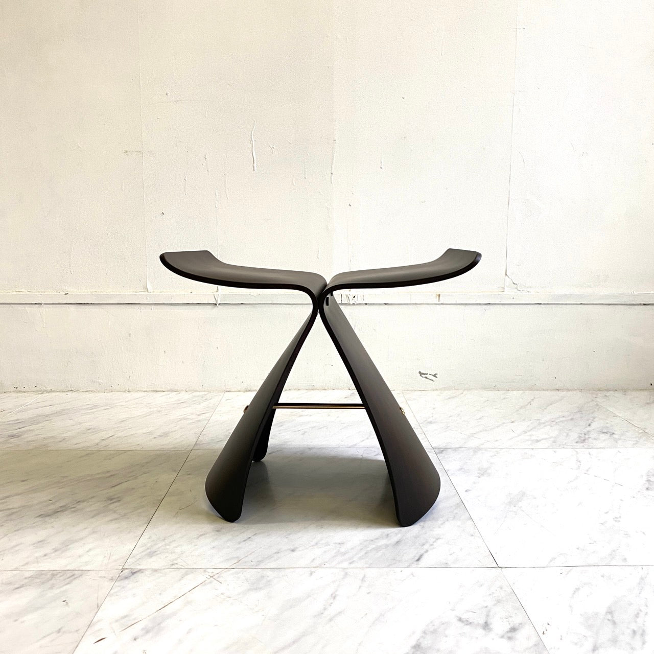 Sori Yanagi Tendo Mokko TENDO Butterfly Stool Sori Yanagi S-0521RW-ST Stool Stylish Interior