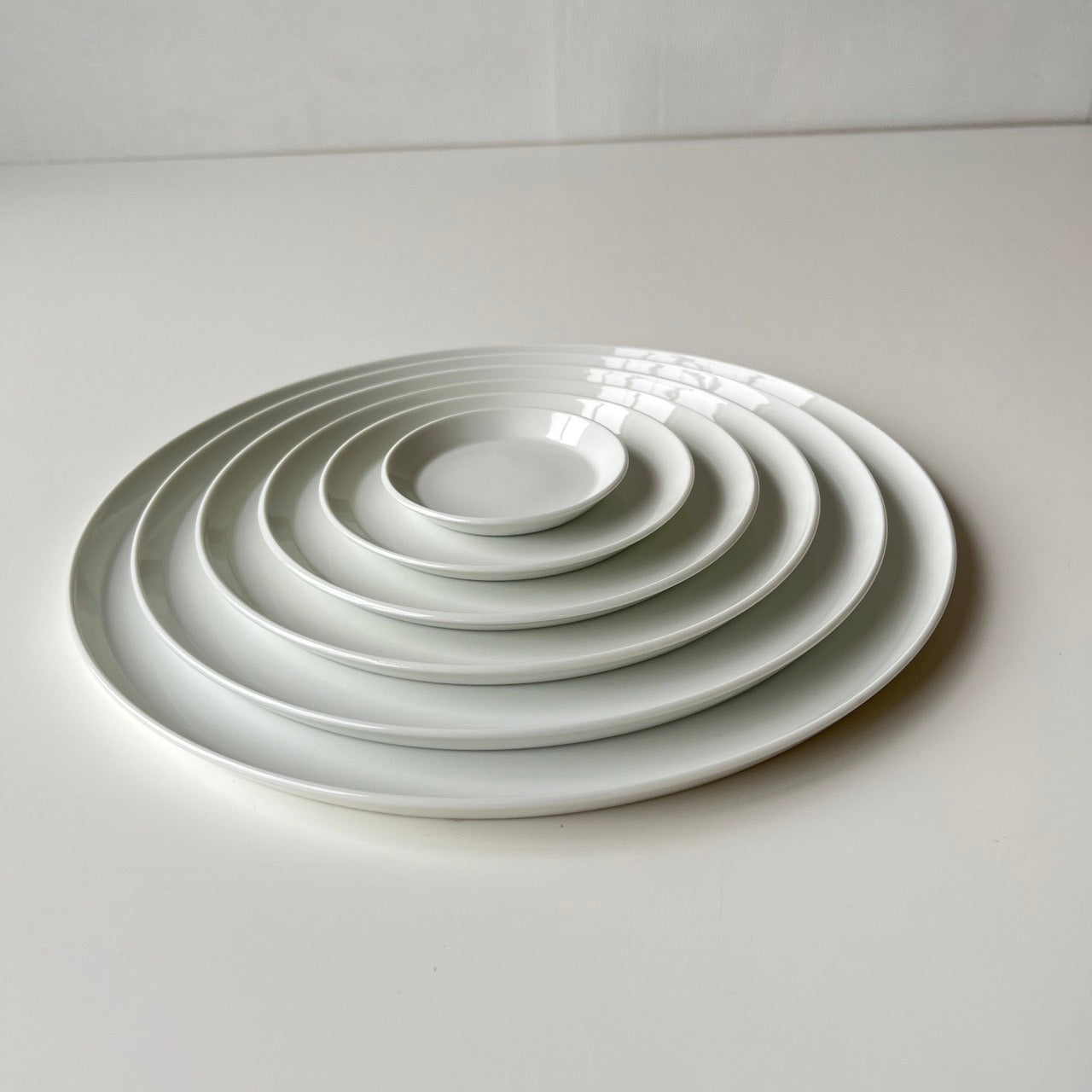 1616 / arita japan イチロクイチロクアリタ TY Round Plate 80 120 160 200 240 280 6サイズセット ラウンドプレート ホワイト 食器 柳原照弘デザイン 百田陶園 磁器 おしゃれ 皿