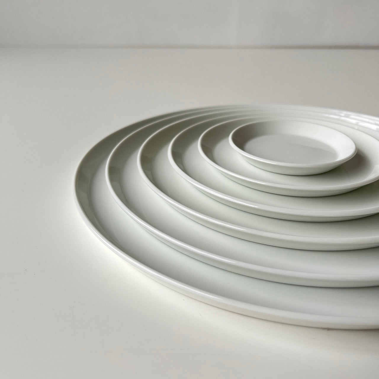 1616 / arita japan イチロクイチロクアリタ TY Round Plate 80 120 160 200 240 280 6サイズセット ラウンドプレート ホワイト 食器 柳原照弘デザイン 百田陶園 磁器 おしゃれ 皿