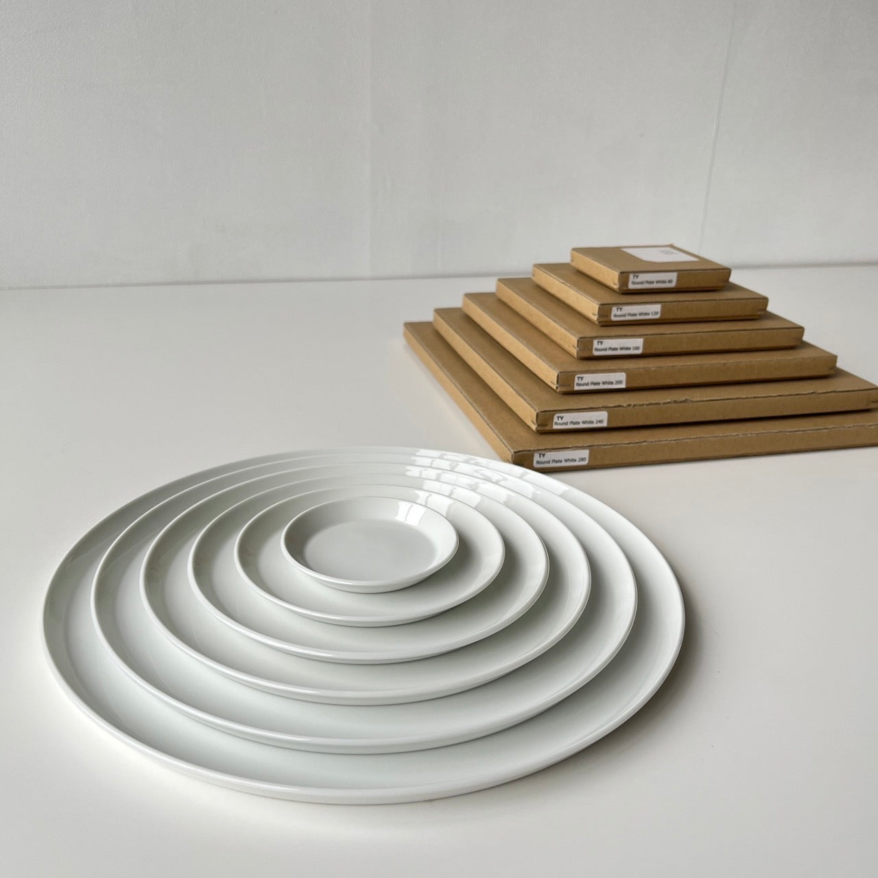 1616 / arita japan イチロクイチロクアリタ TY Round Plate 80 120 160 200 240 280 6サイズセット ラウンドプレート ホワイト 食器 柳原照弘デザイン 百田陶園 磁器 おしゃれ 皿