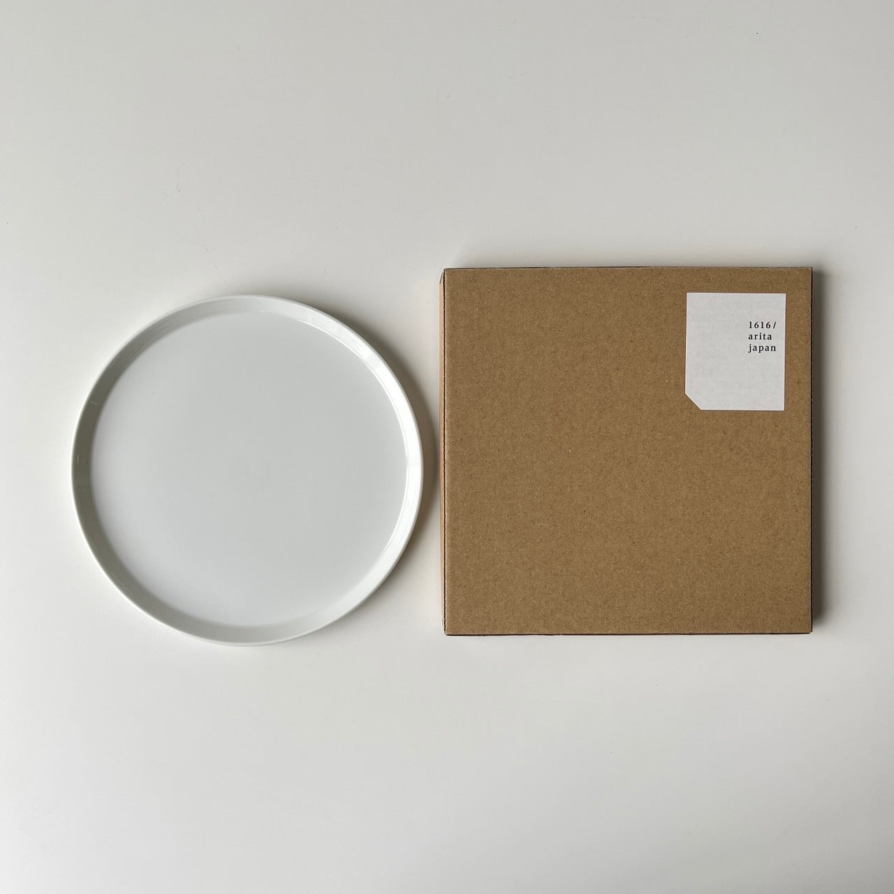 1616 / arita japan Ichiroku Ichiroku Arita TY Round Plate Round Plate White Tableware Designed by Teruhiro Yanagihara Momota Touen Porcelain Stylish Plate