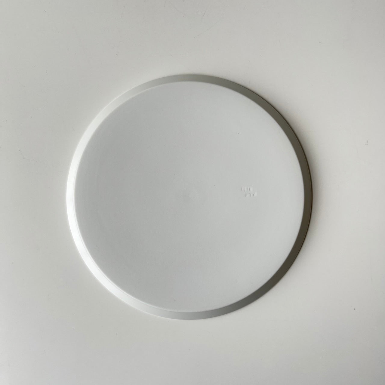 1616 / arita japan Ichiroku Ichiroku Arita TY Round Plate Round Plate White Tableware Designed by Teruhiro Yanagihara Momota Touen Porcelain Stylish Plate