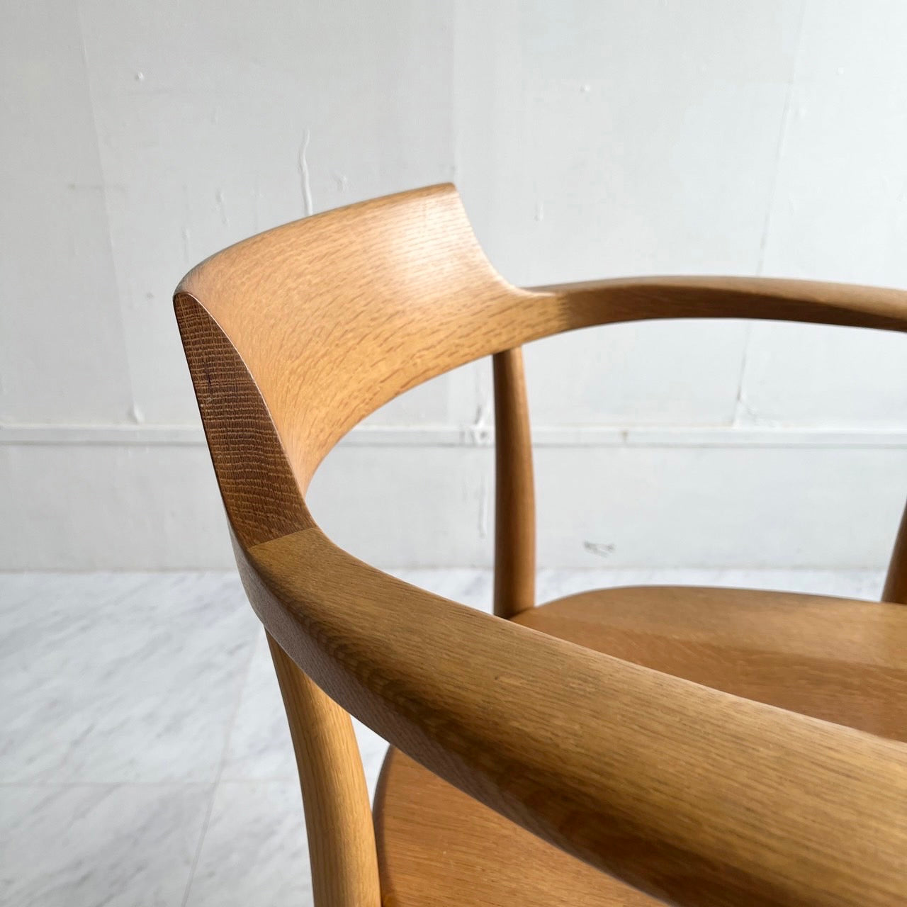 HIDA CRESCENT Armchair SG261AB by Hida Sangyo, wooden seat, beech wood, Hida furniture, extremely comfortable to sit on, 10-year warranty