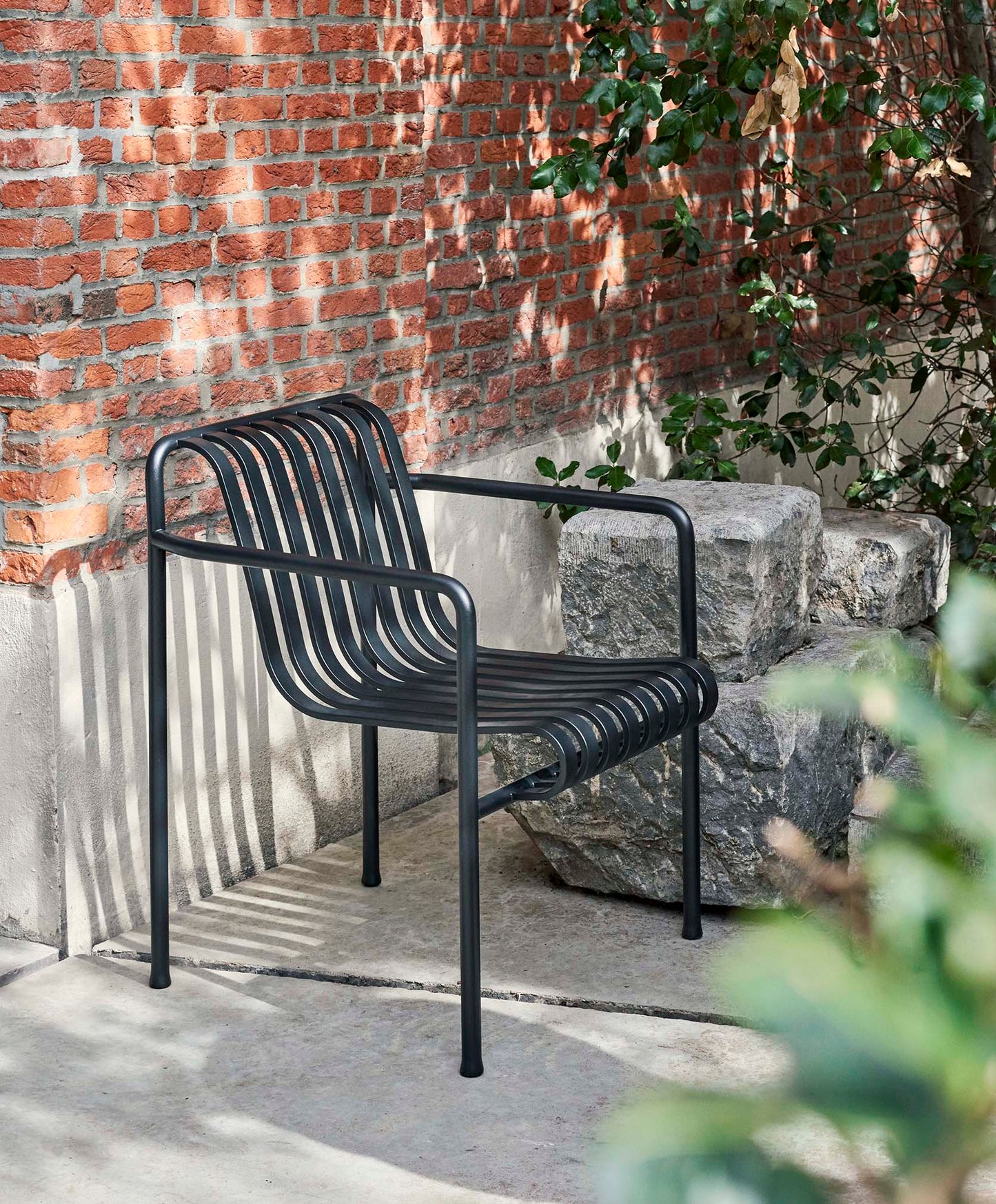 HAY ヘイ PALISSADE DINING ARM CHAIR パリサード ダイニング アームチェア アウトドア チェア アウトドア家具 おしゃれ 北欧 アイアンチェア