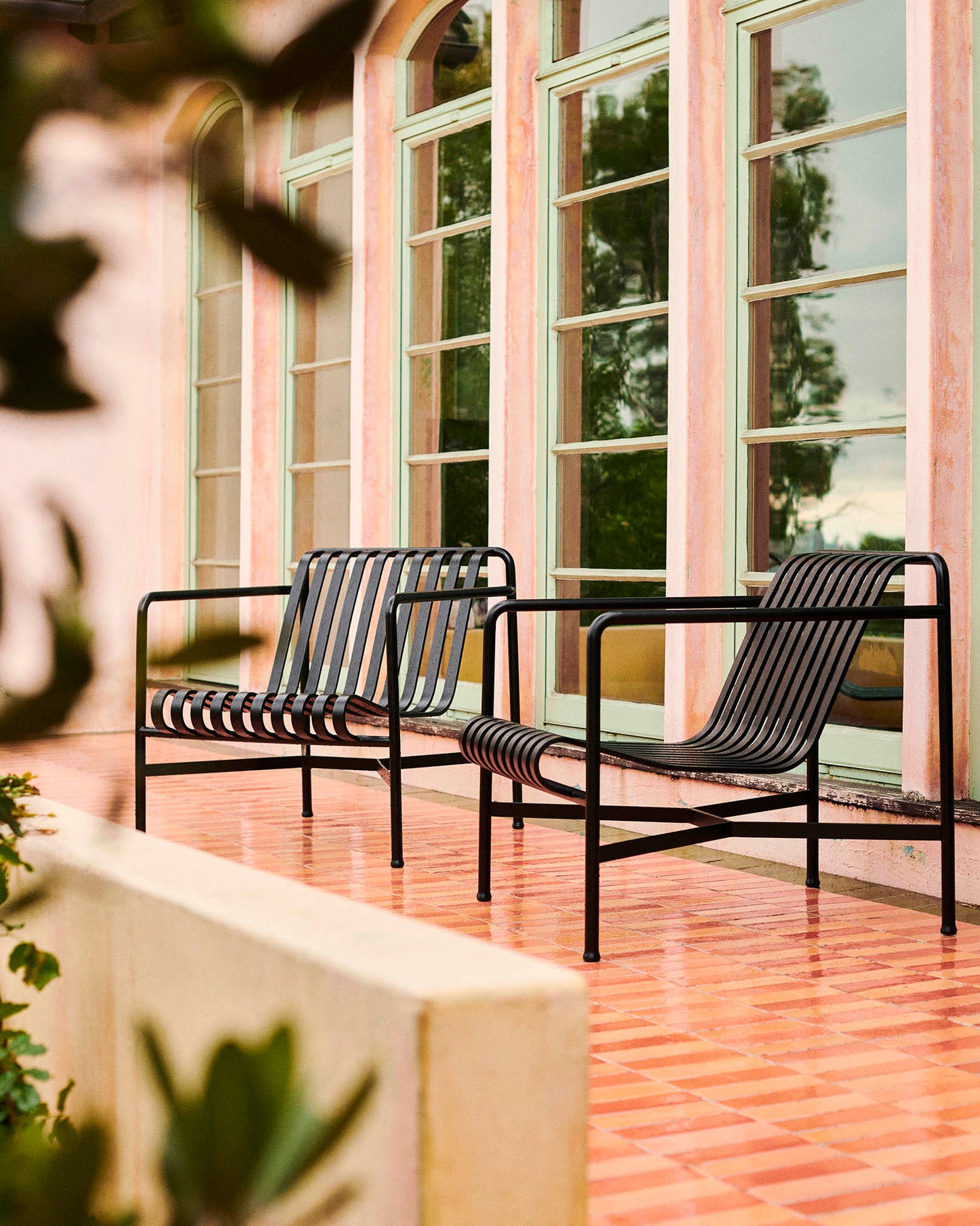 HAY ヘイ PALISSADE LOUNGE CHAIR LOW パリサード ラウンジチェア ロウ アウトドア チェア アウトドア家具 おしゃれ 北欧 アイアンチェア