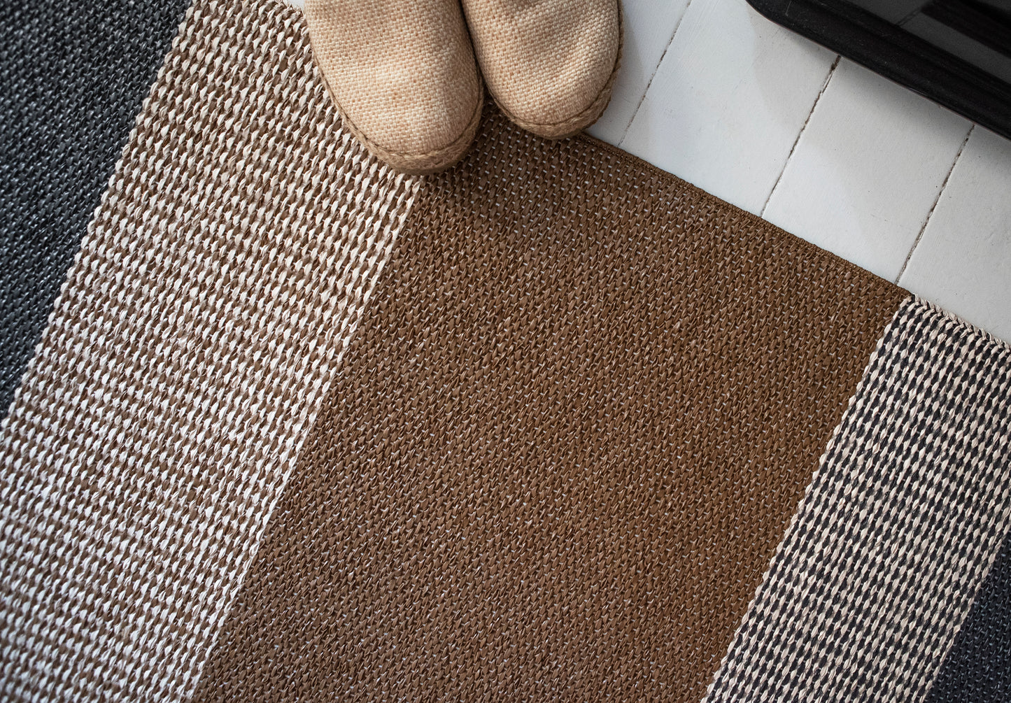 BRITA SWEDEN ブリタ スウェーデン IN&OUTDOOR RUG PLASTIC FOIL イン&アウトドアラグ プラスチックフォイル SEASON CACAO ラグ 北欧 おしゃれ