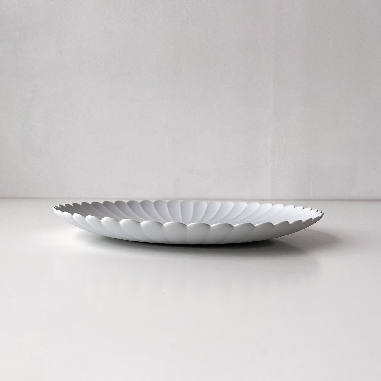 1616 / arita japan TY Palace Plate パレスプレート 220 Grey 22×22cm グレー 食器 柳原照 –  北欧インテリア・おしゃれ家具通販専門店 by BERRY-KAGU